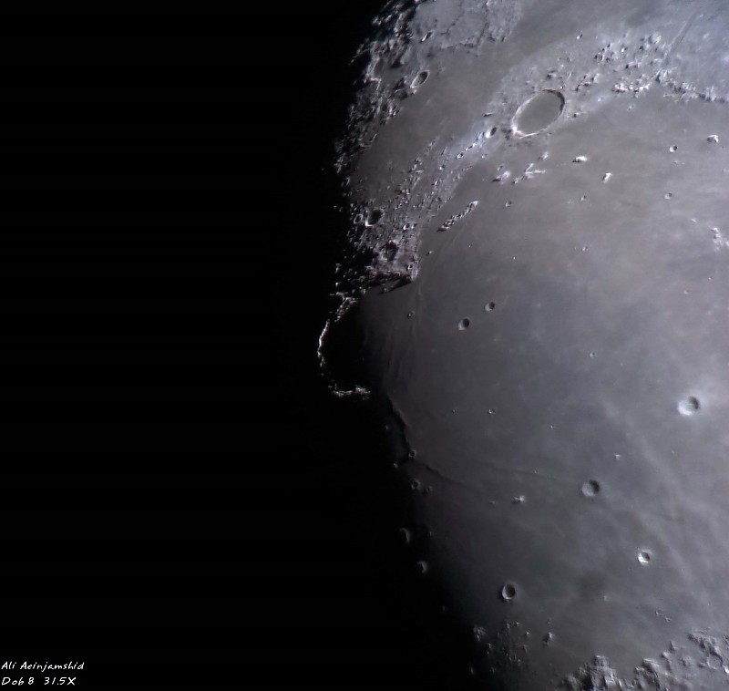 in نجومی (عمق آسمان) عکاس : علی آئین جمشید نمای نزدیک ماه